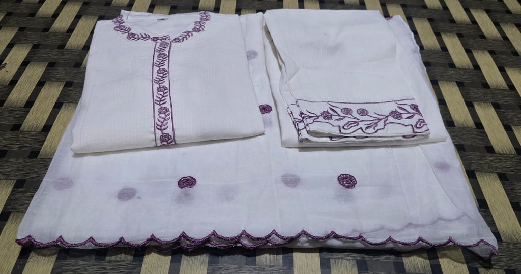 Elegant Off-White and Lavender Embroidered Lawn Suit