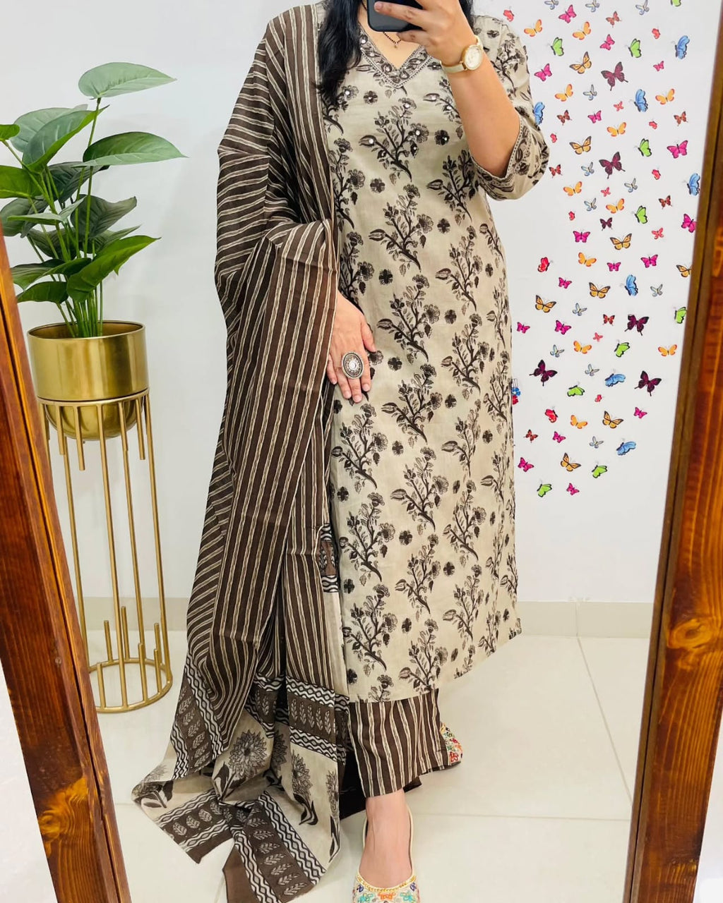 Poorvi's Brown Cotton Kurta Set