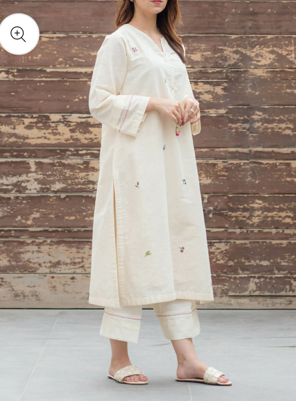 Floral Embroidered Regular Pure Cotton Kurta with Trousers